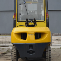 Аренда вилочного погрузчика Komatsu FG30